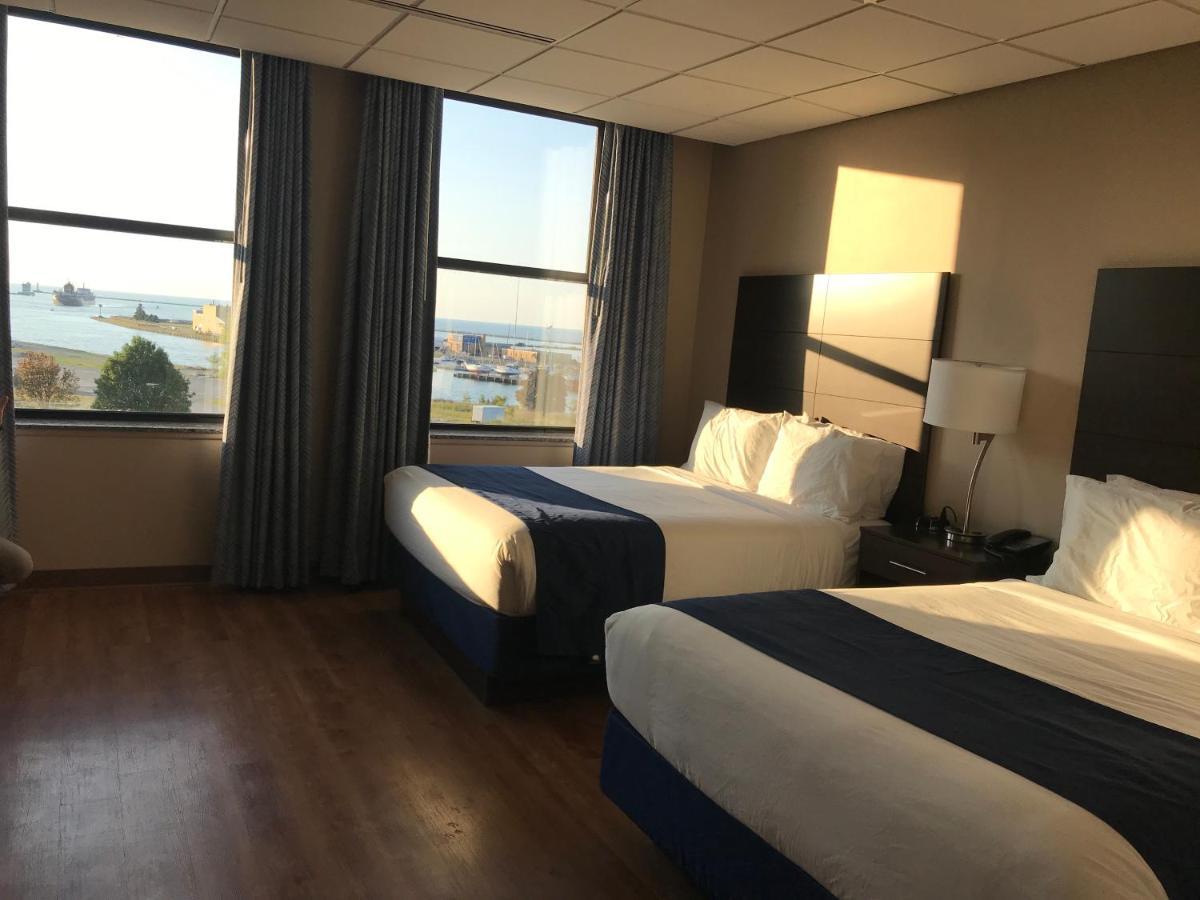 Lorain Ariel Broadway Hotel מראה חיצוני תמונה
