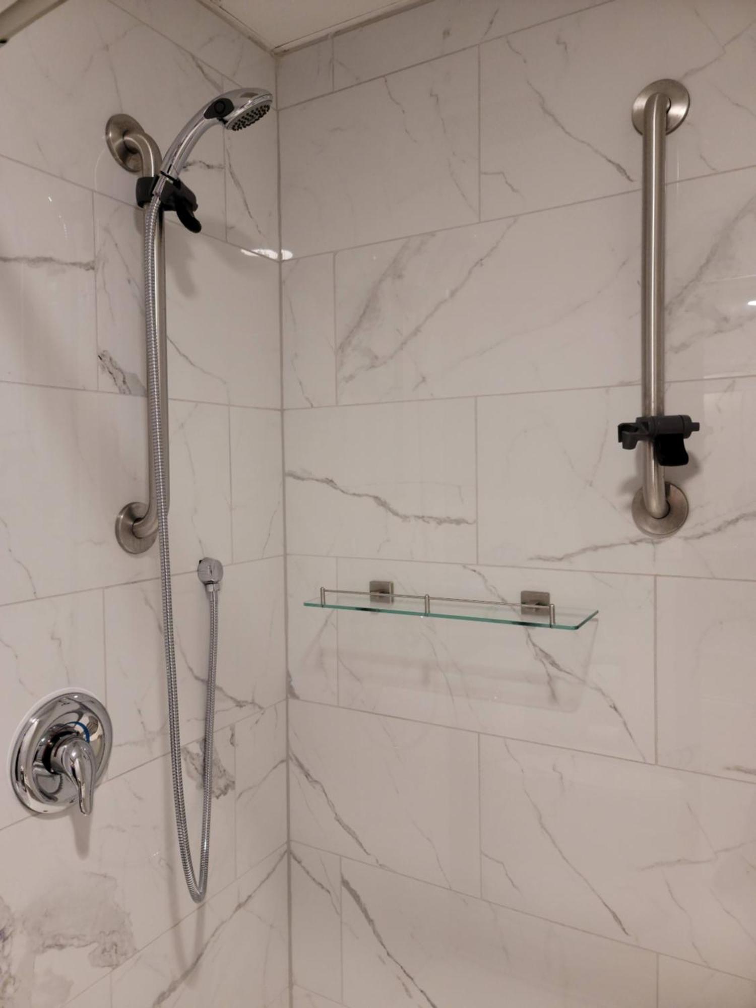 Lorain Ariel Broadway Hotel מראה חיצוני תמונה