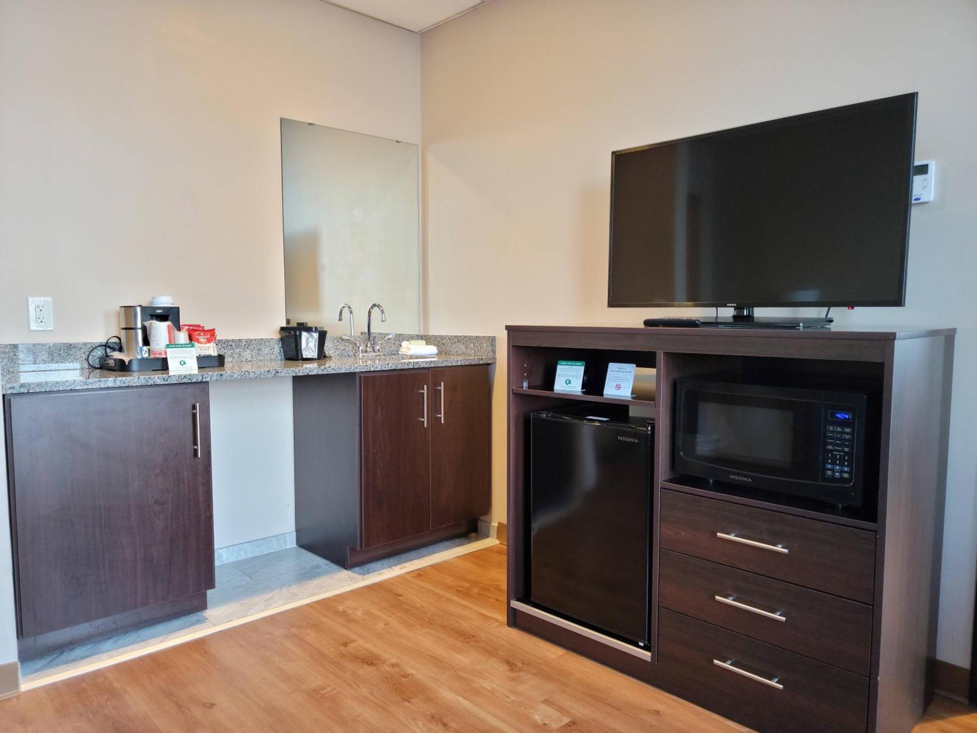 Lorain Ariel Broadway Hotel מראה חיצוני תמונה