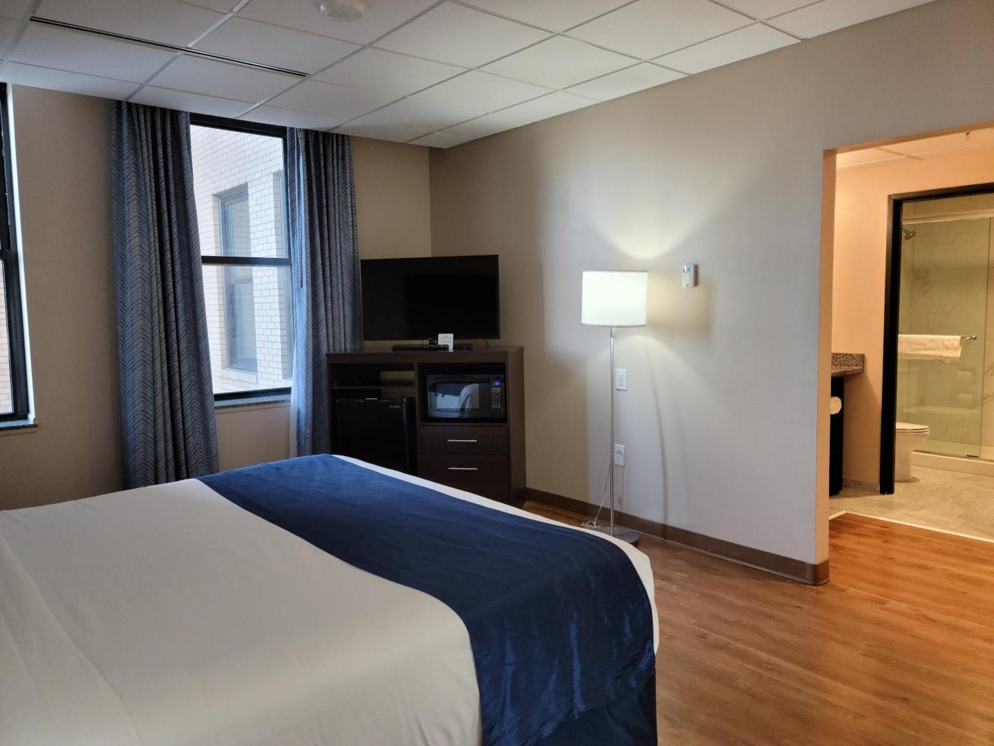 Lorain Ariel Broadway Hotel מראה חיצוני תמונה